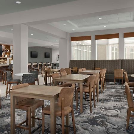 Hilton Garden Inn Cedar Falls Exteriör bild