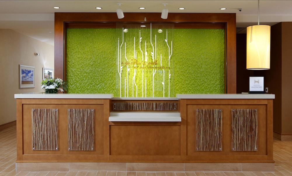 Hilton Garden Inn Cedar Falls Exteriör bild