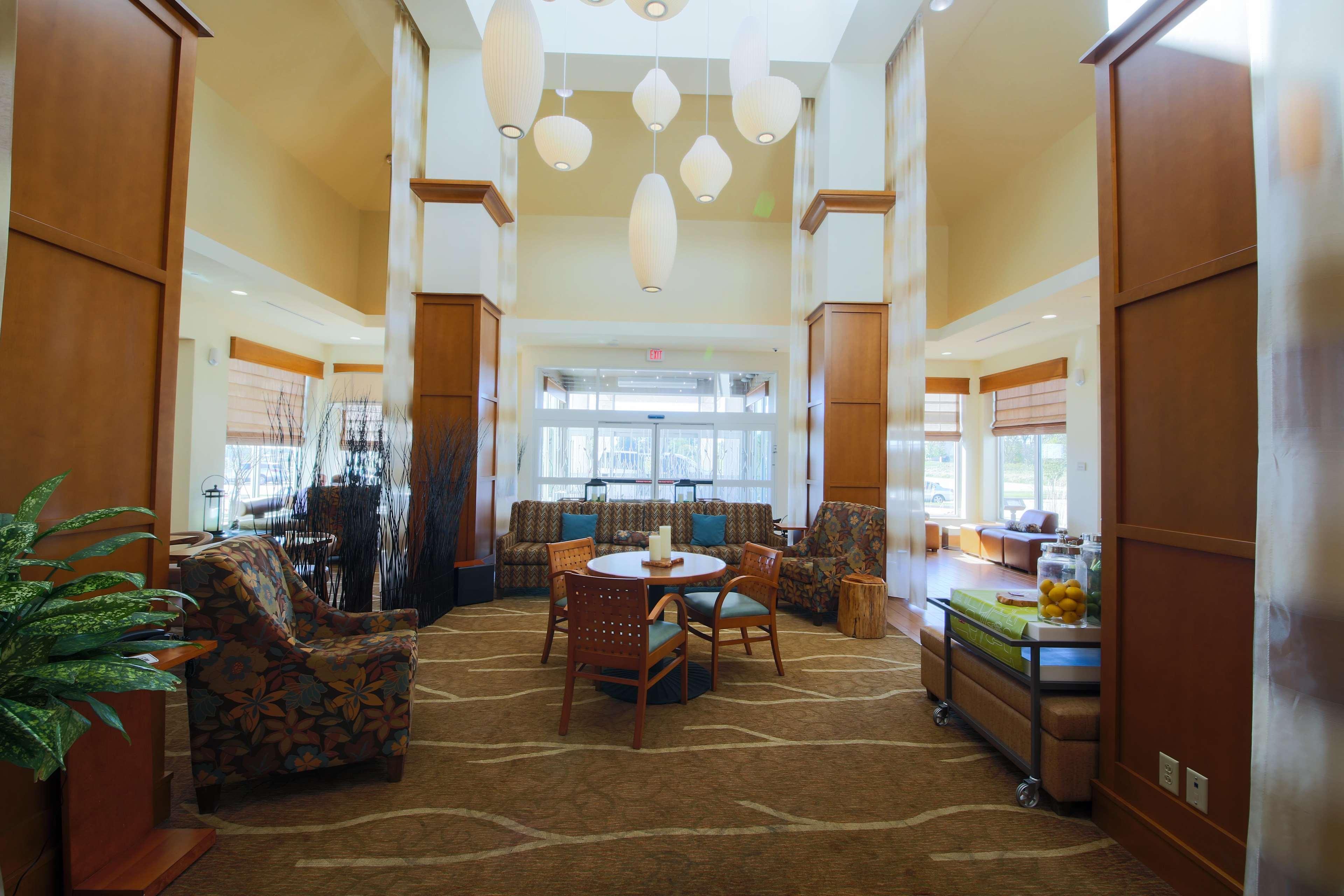 Hilton Garden Inn Cedar Falls Exteriör bild
