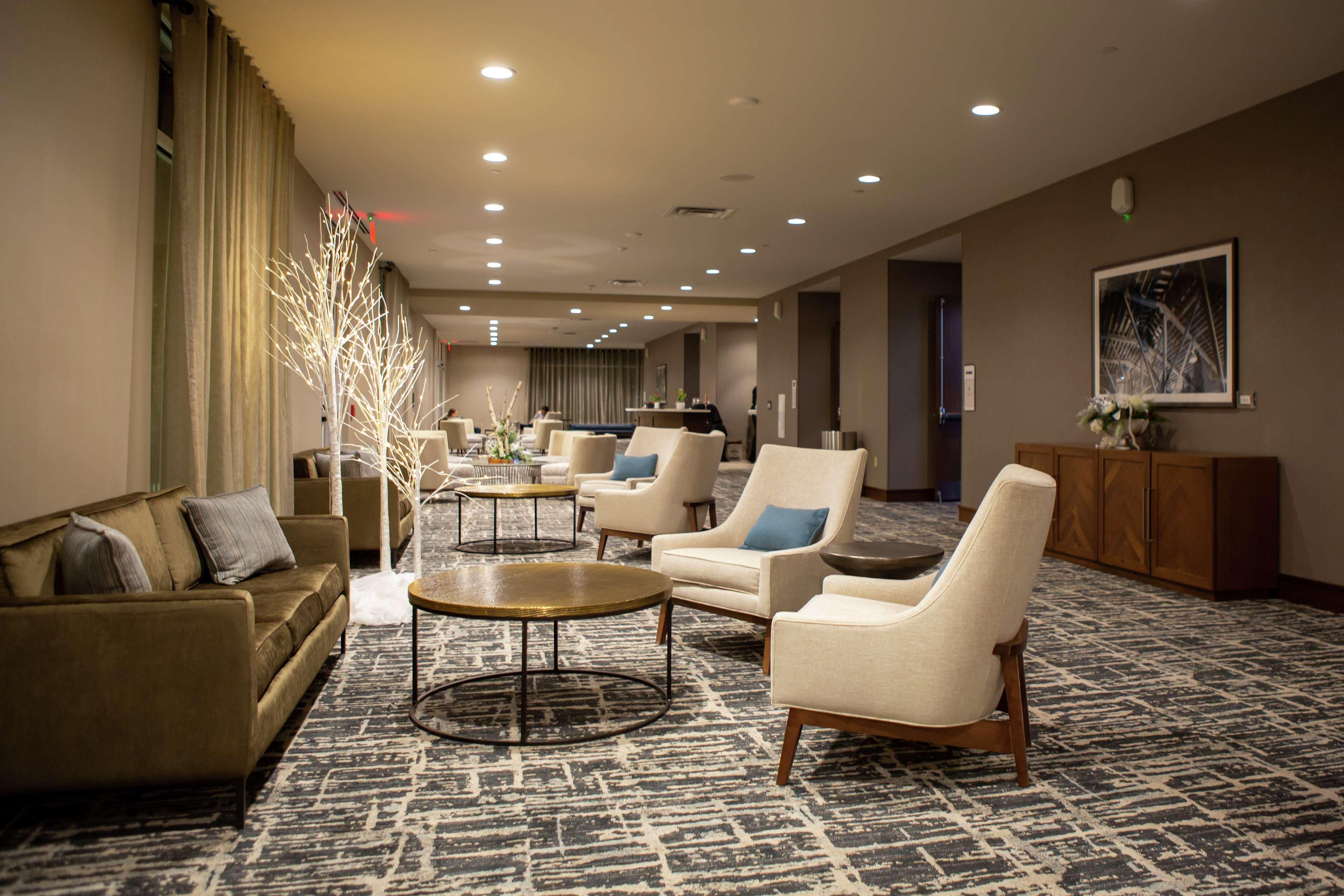 Hilton Garden Inn Cedar Falls Exteriör bild