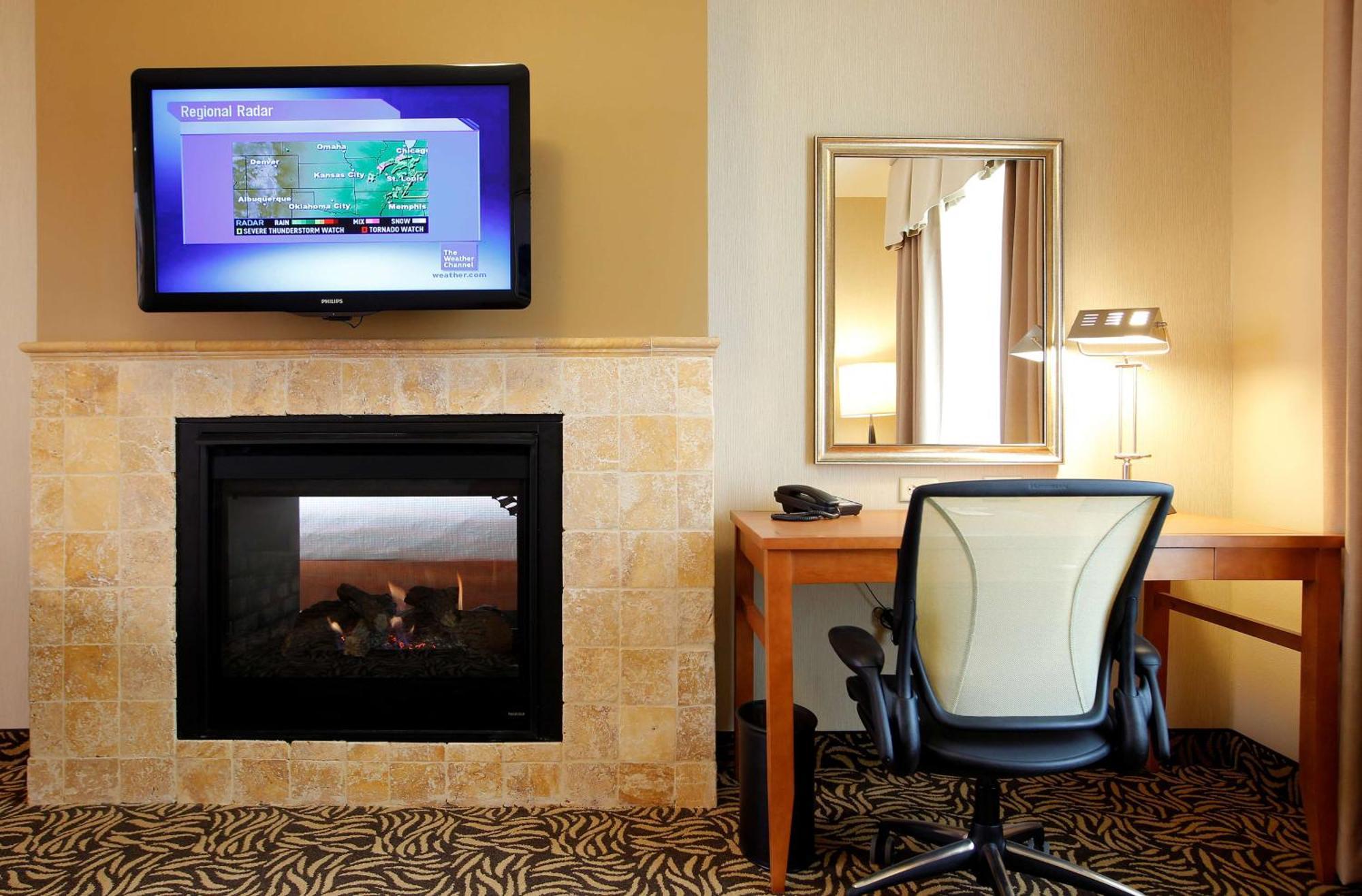 Hilton Garden Inn Cedar Falls Exteriör bild