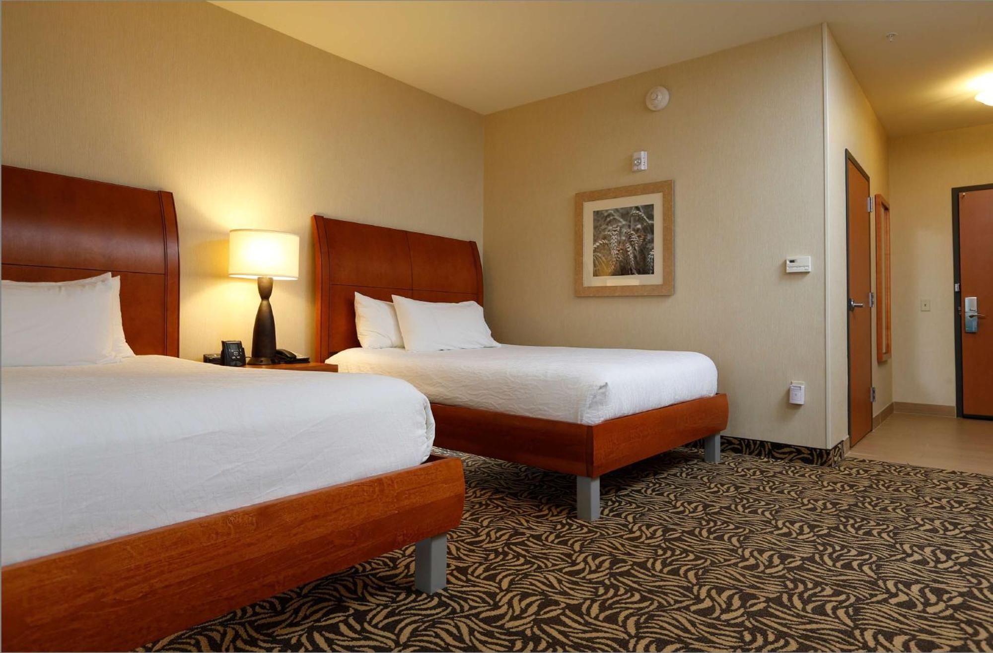 Hilton Garden Inn Cedar Falls Exteriör bild
