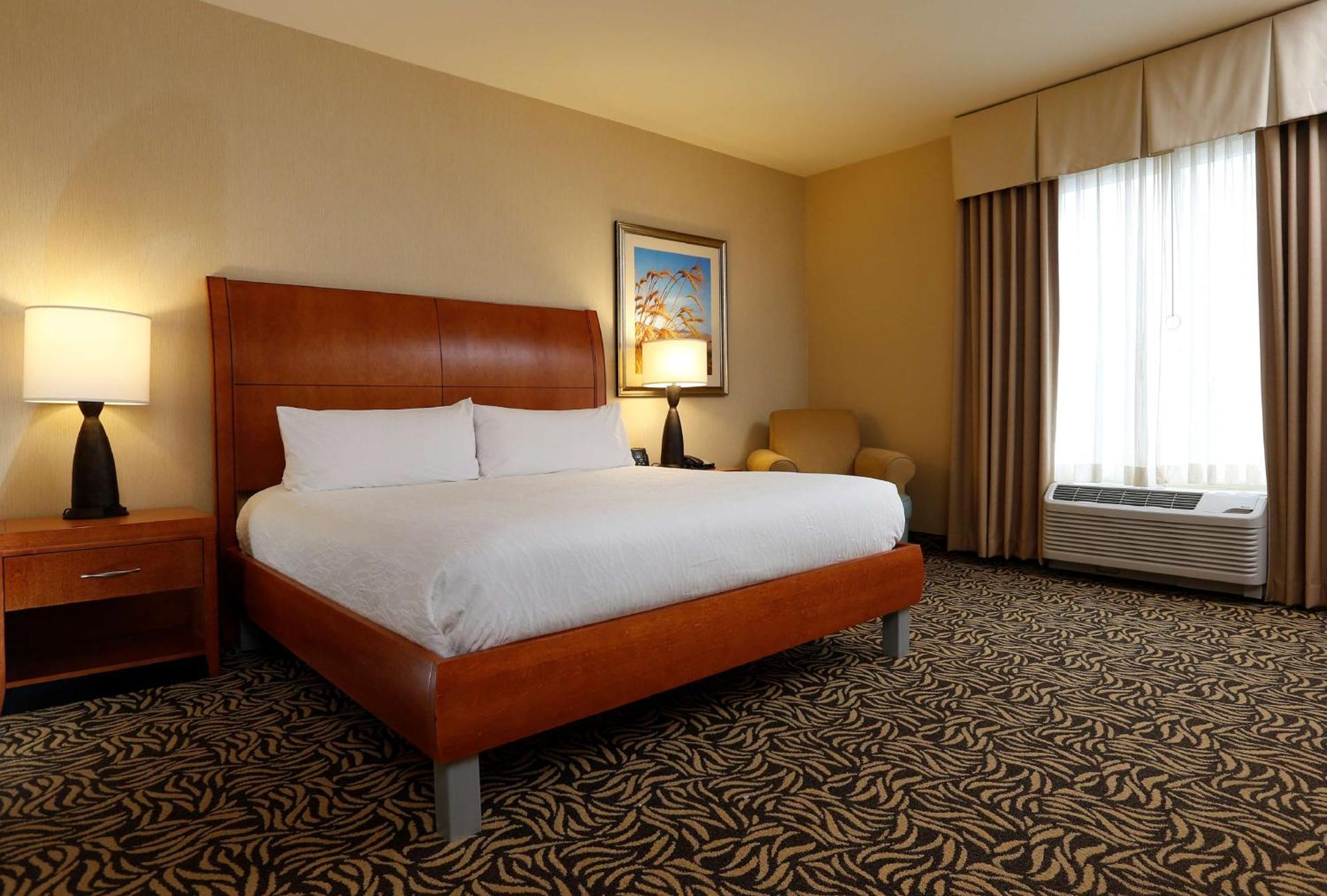 Hilton Garden Inn Cedar Falls Exteriör bild